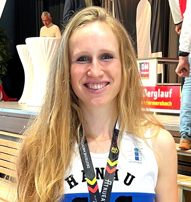 Franziska Althaus hadert mit Schuhwerk – Deutsche Vizemeisterin bei Berglauf-EM Vierte im DLV-Team