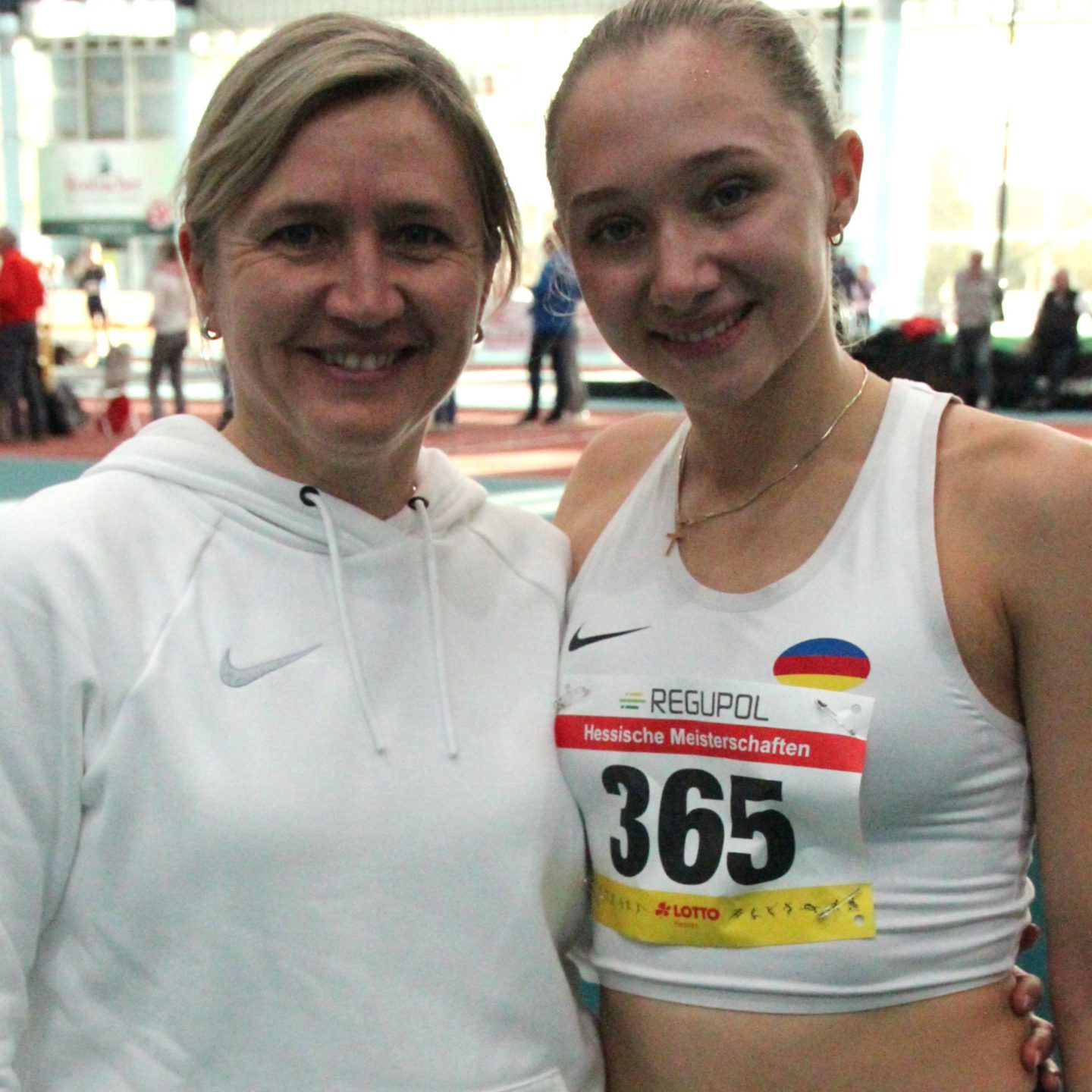 Vanessa Mikitenko Frauenmeisterin mit 800m-Bestzeit von 2:09,60 Minuten! Sebastian Hauf mit erfolgreichem Doppeleinsatz