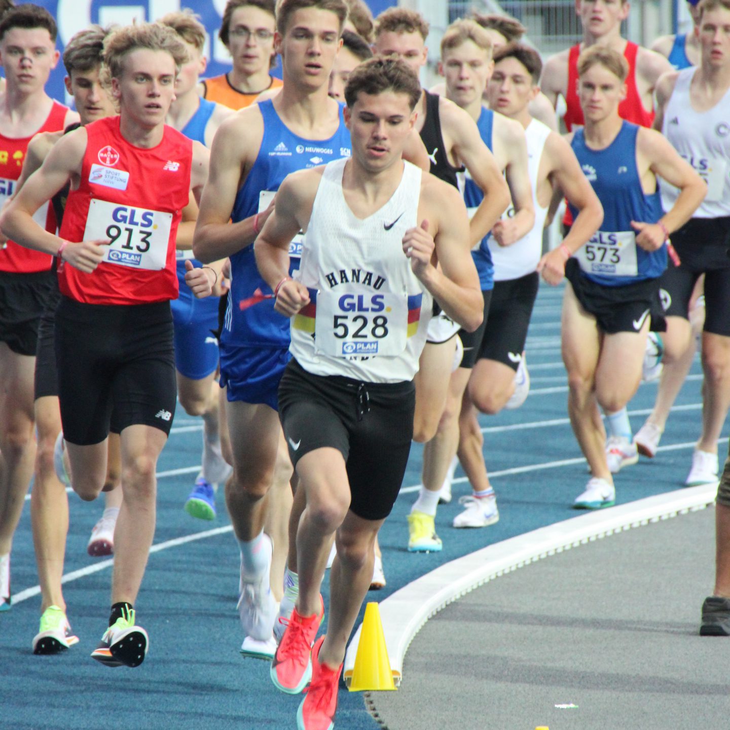 Große Ehrung für Karl Eyerkaufer und Tristan Kaufhold  – Landrat a.D. für Lebenswerk geehrt, SSC-Athlet deutscher Nachwuchsläufer des Jahres
