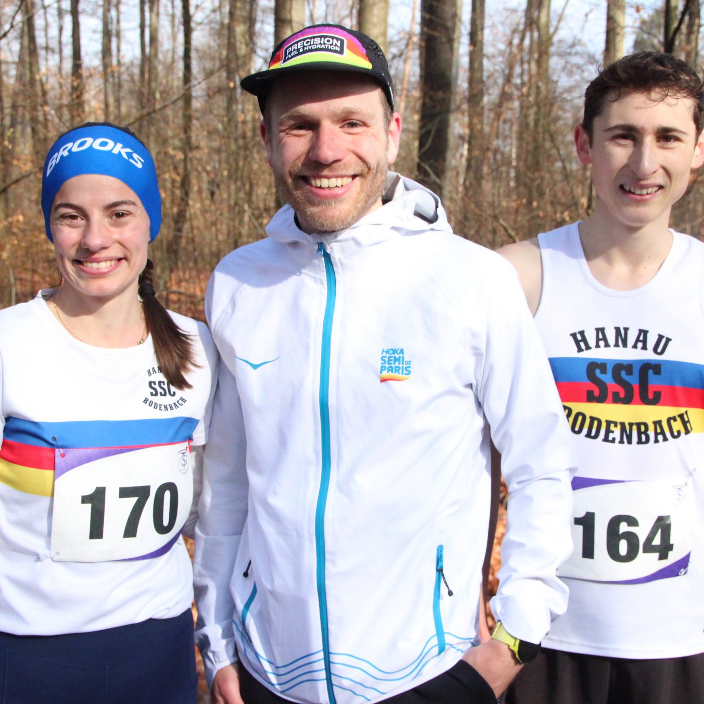 Zwei Dreifachsiege im Fünf-Kilometer-Lauf – Tom Knauer verfehlt DM-Quali (U20) um eine Sekunde!
